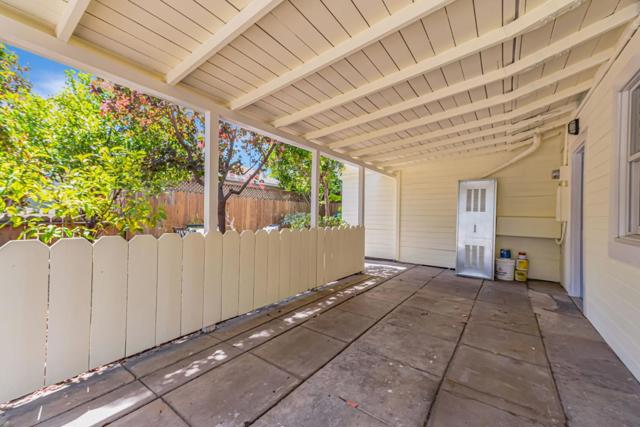 545 W Dana Street, Mountain View CA: https://media.crmls.org/mediaz/d97d7f18-85cd-47d7-8134-867320a5016f.jpg
