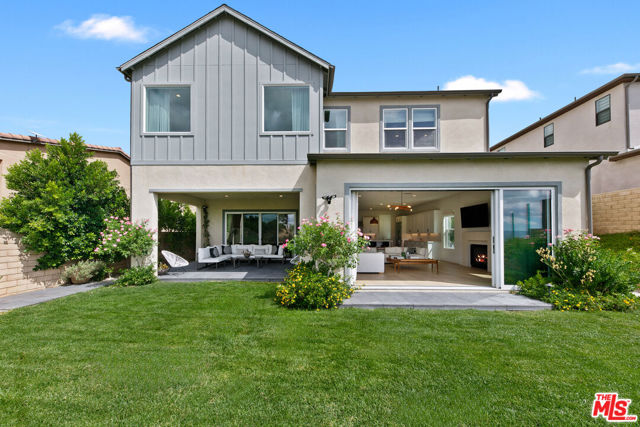 21316 Poema Place, Chatsworth CA: https://media.crmls.org/mediaz/d97ed6ce-3e38-420d-b109-79bc23f51f66.jpg
