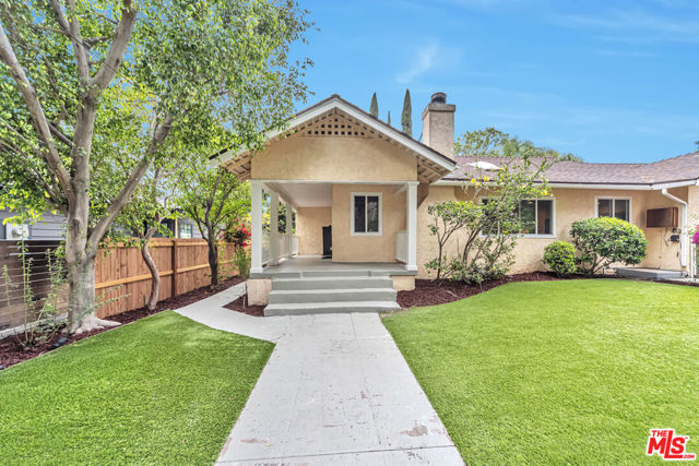 3938 Tracy Street, Los Angeles CA: https://media.crmls.org/mediaz/d97f96fc-7c22-4c82-8753-e0724137bda0.jpg