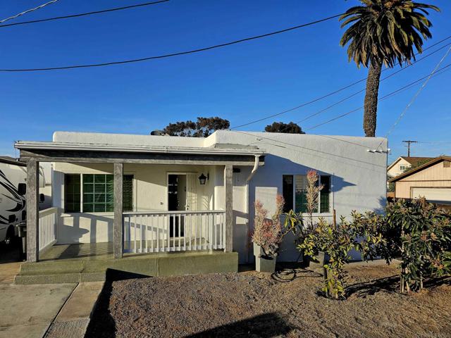 425 E 16Th St, National City CA: https://media.crmls.org/mediaz/d9801e96-403c-4337-8927-8c7dfeb2af4b.jpg