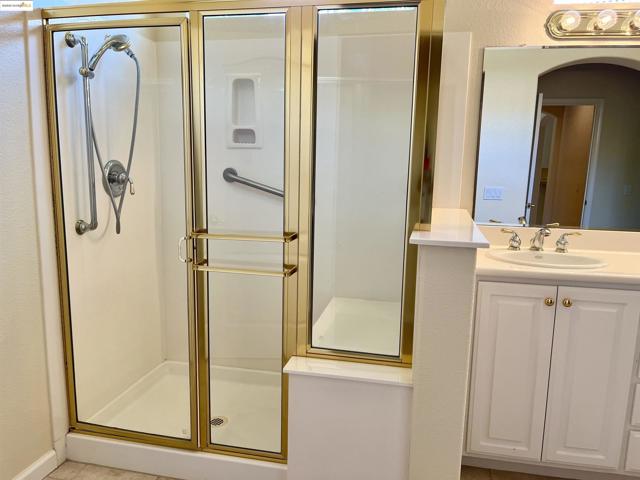 1381 BONUM WAY, Brentwood CA: https://media.crmls.org/mediaz/d980a3e7-2f51-4b1b-80ef-85046af2901f.jpg