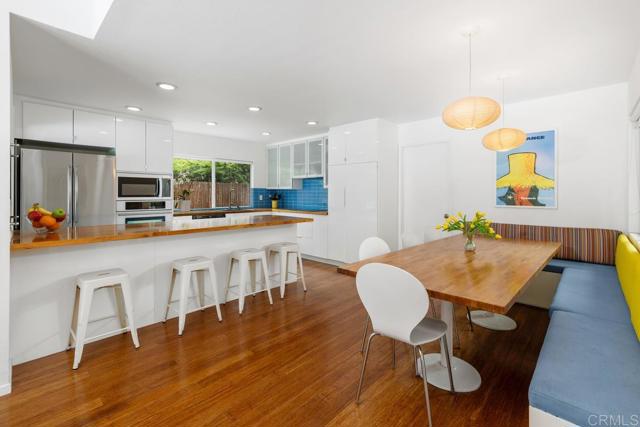 2104 Crownhill Road, San Diego CA: https://media.crmls.org/mediaz/d980d3be-5cec-4b87-b2bd-7cebdd27f47b.jpg