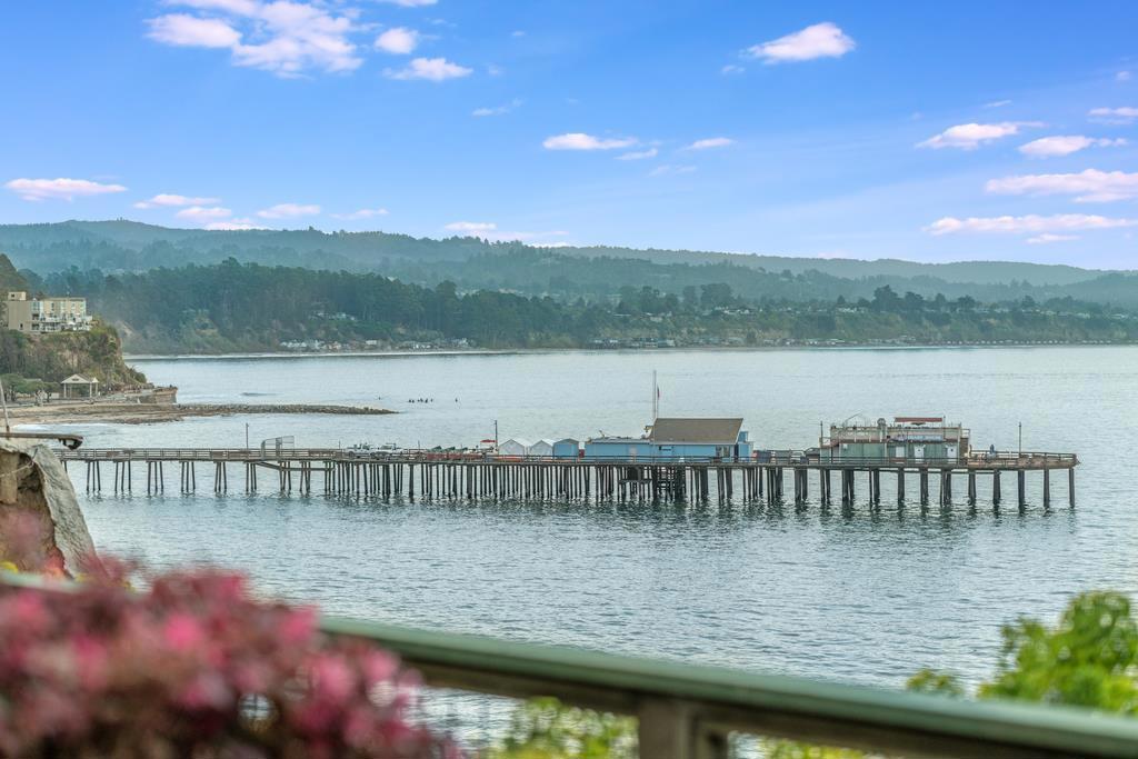 4820 Opal Cliff Drive 102, Capitola, CA 95010