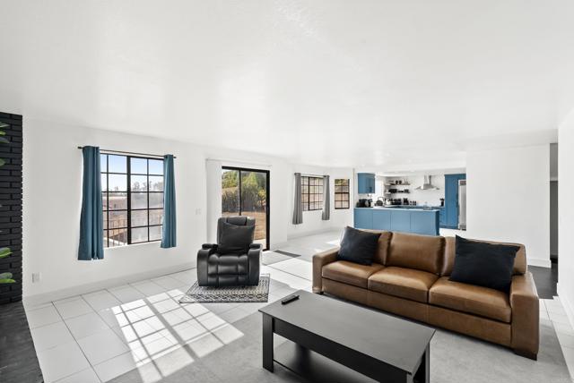 Detail Gallery Image 21 of 71 For 9309 Hillside, Spring Valley,  CA 91977 - 6 Beds | 5 Baths