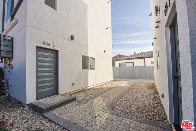 954 N Kingsley Drive, Los Angeles CA: https://media.crmls.org/mediaz/d9821e4c-1be7-4fe6-a7ad-3c392facc904.jpg