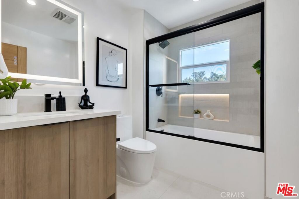 MLS #25619865 image #22