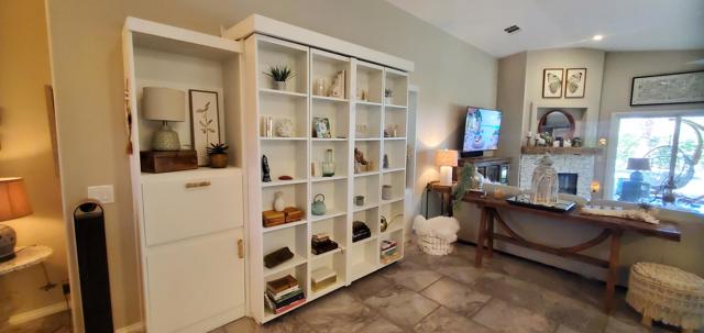 82570 Delano Drive, Indio CA: https://media.crmls.org/mediaz/d983cac1-4ccd-45df-89aa-0f99175e4b7c.jpg