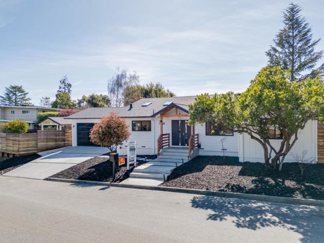 3845 East Lake Way, Redwood City CA: https://media.crmls.org/mediaz/d983e703-e4e5-401b-b705-edd8a2c2e4f1.jpg