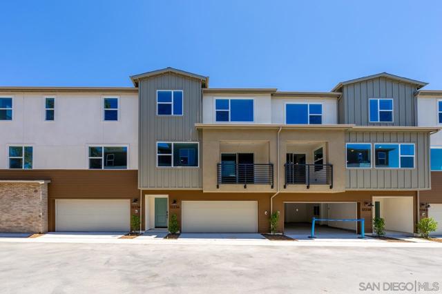 12236 Riley Lane, San Diego CA: https://media.crmls.org/mediaz/d98477ef-787f-4f5c-a015-0b953fff4be8.jpg