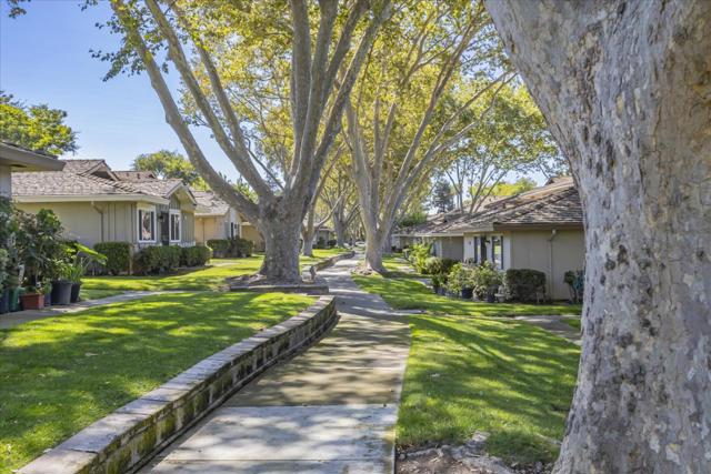 825 N Capitol Avenue, San Jose CA: https://media.crmls.org/mediaz/d984eb77-f141-4682-8814-dc784c7c34c4.jpg