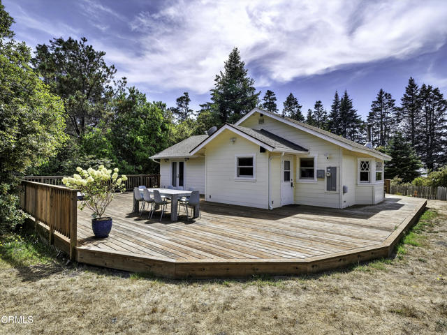 Detail Gallery Image 30 of 39 For 10392 Hills Rd, Mendocino,  CA 95460 - 2 Beds | 1 Baths