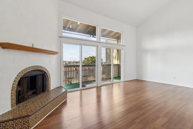 7700 Parkway Dr, La Mesa CA: https://media.crmls.org/mediaz/d9861d01-6a49-46ac-a586-ee615c479550.jpg