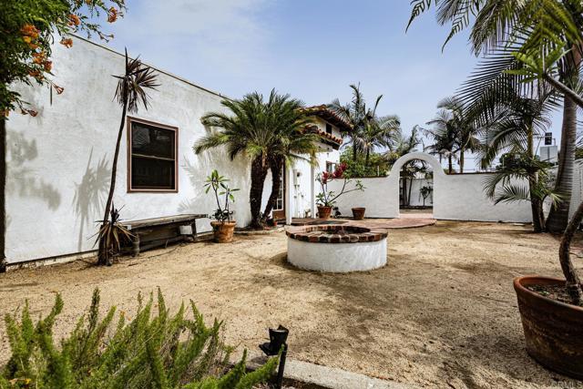 774 Laguna, Carlsbad CA: https://media.crmls.org/mediaz/d9863dbb-81f7-450c-a774-2cd4787ce983.jpg