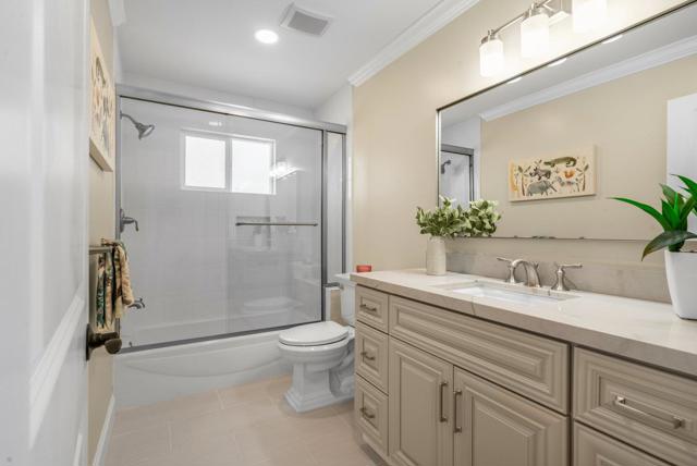 2659 Garfield Street, San Mateo CA: https://media.crmls.org/mediaz/d9868487-72e2-4390-9dca-1bfdd4ee6e9b.jpg