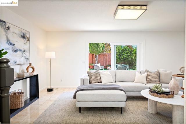 5136 Rain Cloud Dr, Richmond CA: https://media.crmls.org/mediaz/d986c0e8-3df3-4ec6-8f2d-f68210a923f2.jpg