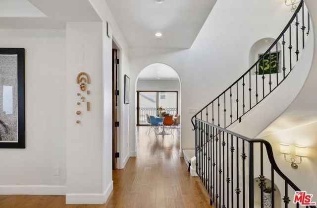 17 Privateer Street, Marina del Rey CA: https://media.crmls.org/mediaz/d986c3ac-efca-4ecb-9c34-05a2bb64f141.jpg