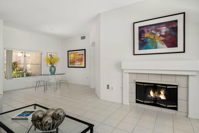 78300 Willowrich Drive, Palm Desert CA: https://media.crmls.org/mediaz/d987a2cd-7961-453f-8459-949cd4cda6af.jpg