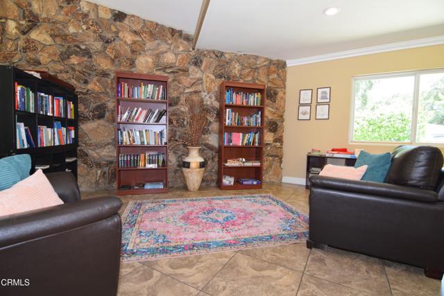 4201 Topanga Canyon Blvd. Boulevard, Woodland Hills CA: https://media.crmls.org/mediaz/d9892c0a-0ceb-439d-81a9-198d1cdb08da.jpg