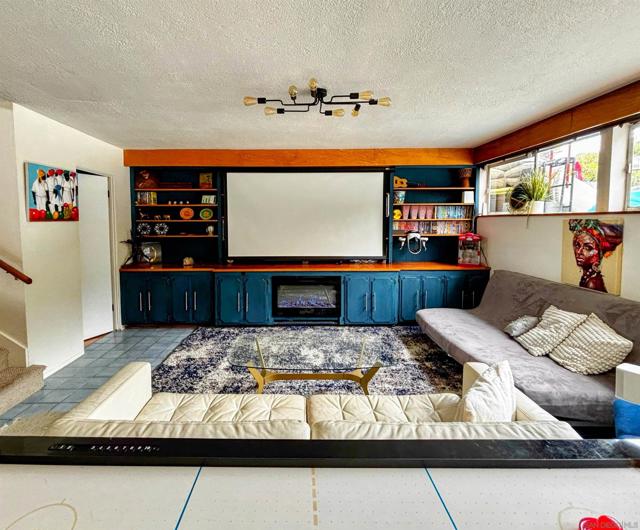 5727 Honors Dr., San Diego CA: https://media.crmls.org/mediaz/d989544a-6838-41af-b4c8-688eb2f4ef51.jpg