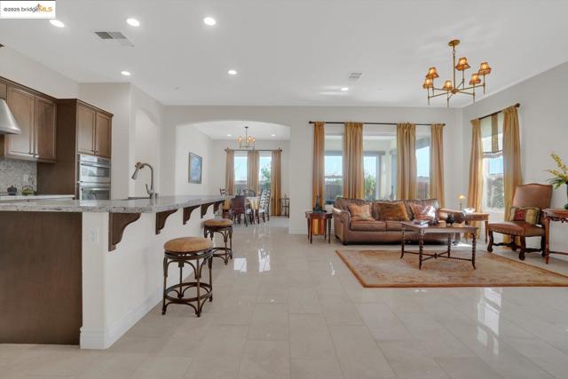 1577 Chianti LN, Brentwood CA: https://media.crmls.org/mediaz/d989e8bb-8883-4cca-83cd-359da86dd2d2.jpg