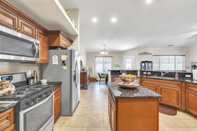 17717 Bangor Avenue, Hesperia CA: https://media.crmls.org/mediaz/d98a2d83-c71b-4fe1-84a1-496f37c28142.jpg