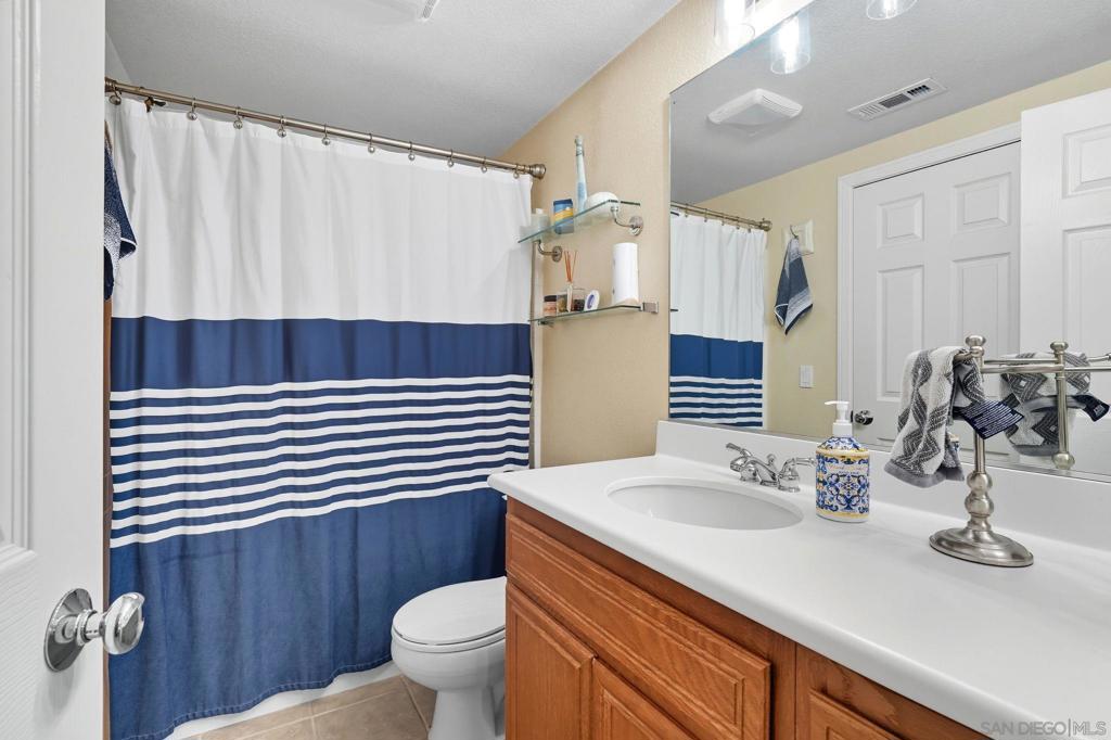 MLS #250039187SD image #24