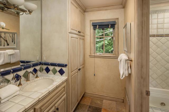 13456 Mandoli Drive, Los Altos Hills CA: https://media.crmls.org/mediaz/d98aa720-425d-4c62-adcf-f433ce1024f8.jpg