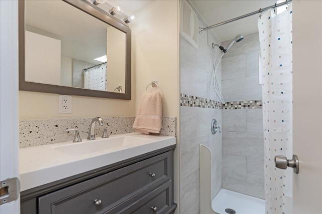 750 47th Avenue, Capitola CA: https://media.crmls.org/mediaz/d98ab8bb-6ff0-46f2-997a-8198034d7898.jpg