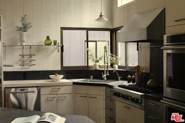 Drew Fenton | 28036 Sea Lane Drive Malibu CA | MLS: 7349915 Drew Fenton | 28036 Sea Lane Drive Malibu CA | MLS: 7349915