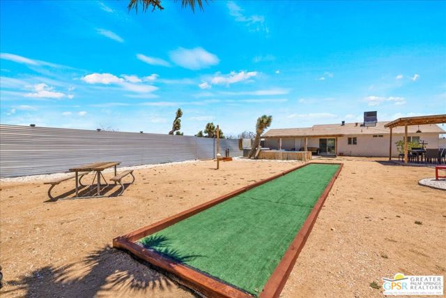 3662 Balsa Avenue, Yucca Valley CA: https://media.crmls.org/mediaz/d98cb03c-b275-45fc-863b-2db3533017dd.jpg