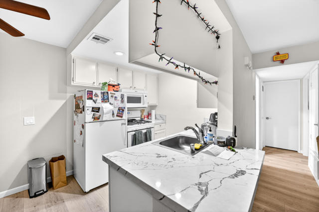 Image 18 of 22 For 48364 Stewart Drive K3