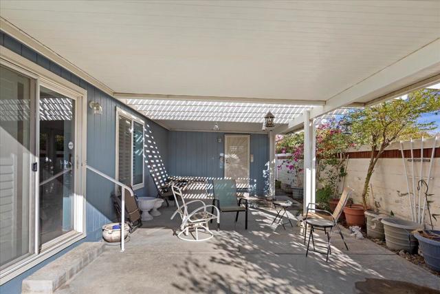 15300 Palm Drive, Desert Hot Springs CA: https://media.crmls.org/mediaz/d98ebb27-93ca-446d-8cb6-dad9914266e5.jpg
