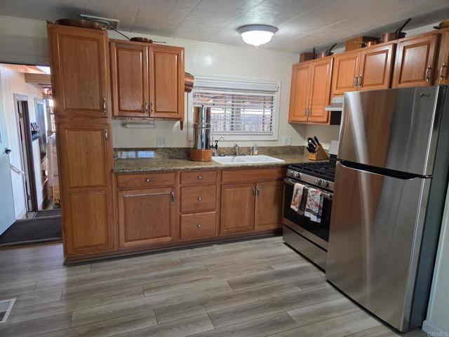 Detail Gallery Image 18 of 24 For 1333 Olive Dr #37,  Vista,  CA 92083 - 2 Beds | 2 Baths