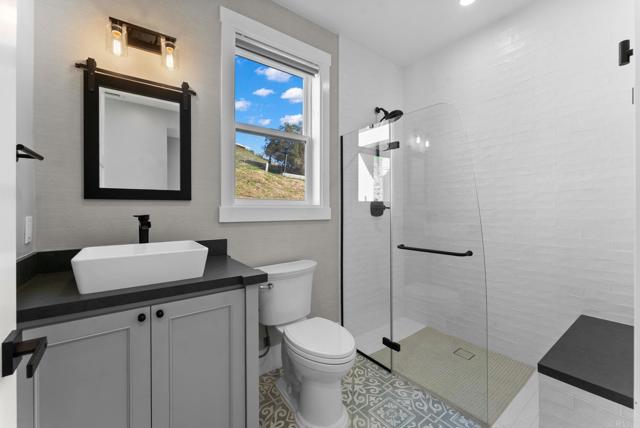 Detail Gallery Image 22 of 56 For 2747 via Del Robles, Fallbrook,  CA 92028 - 3 Beds | 3 Baths