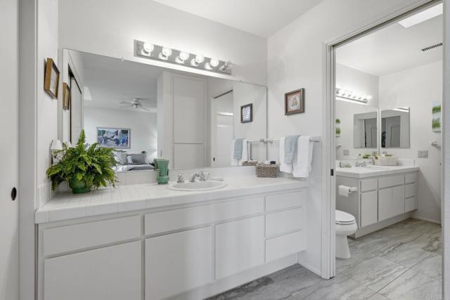 Detail Gallery Image 34 of 62 For 28766 Vista Valley Dr, Vista,  CA 92084 - 2 Beds | 2 Baths