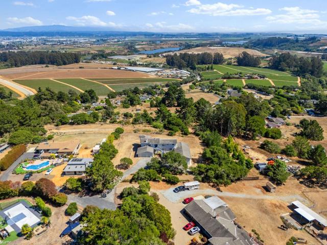 475 Fiesta Court, Watsonville CA: https://media.crmls.org/mediaz/d98ffc96-aa94-4b59-a1e8-2e79a8a222fe.jpg