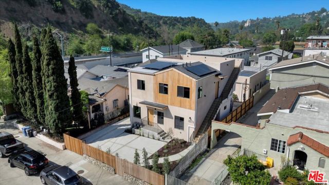 416 S Avenue 56, Los Angeles CA: https://media.crmls.org/mediaz/d99089a6-5939-43f0-8a0d-cef9e04f6a03.jpg