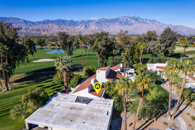 34955 Mission Hills Drive, Rancho Mirage CA: https://media.crmls.org/mediaz/d99095c2-771e-4337-8f88-1a5819b1097c.jpg