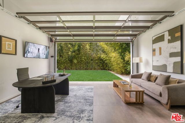 12443 W Sunset Boulevard, Los Angeles CA: https://media.crmls.org/mediaz/d990d533-b3cc-4d78-9d34-aaee6164a30f.jpg