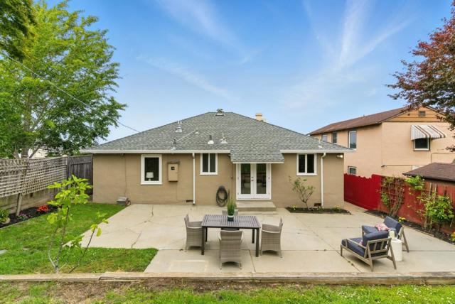 643 Cherry Avenue, San Bruno CA: https://media.crmls.org/mediaz/d991040d-fce8-4ca2-84a2-df8e0027eb36.jpg