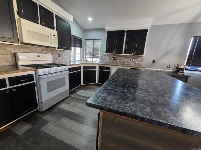 Detail Gallery Image 13 of 31 For 39820 Osprey Rd, Murrieta,  CA 92562 - 3 Beds | 2 Baths