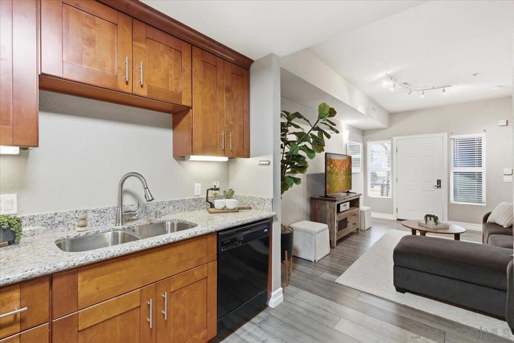 525 11th Avenue - photo 14