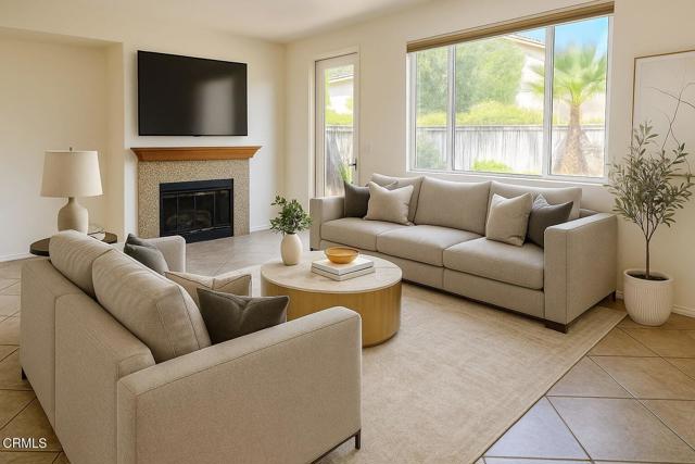 Detail Gallery Image 4 of 23 For 822 Belleza Dr, Oxnard,  CA 93030 - 5 Beds | 4/1 Baths