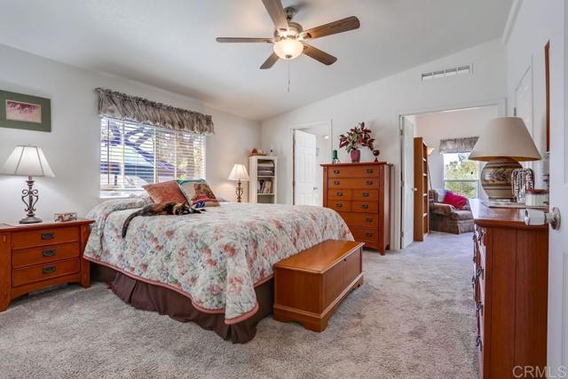 1750 W Citracado Parkway, Escondido CA: https://media.crmls.org/mediaz/d9922e76-b866-4e0f-9caa-db5471f7066e.jpg