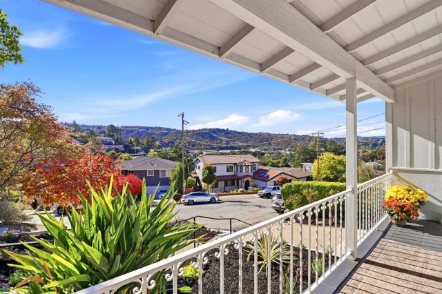 574 Wellington Drive, San Carlos CA: https://media.crmls.org/mediaz/d99281a0-714e-4452-a06f-9d41ca2d0c2a.jpg