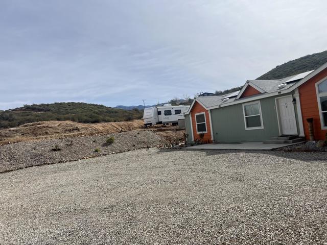 16680 Valley Hi Drive, Banning CA: https://media.crmls.org/mediaz/d9935cef-083b-4c47-9712-c62ca7b7422a.jpg