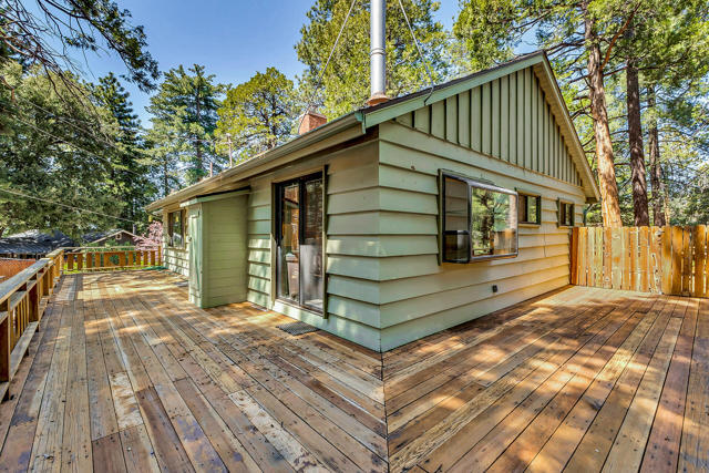 52551 Pine Ridge Road, Idyllwild CA: https://media.crmls.org/mediaz/d993b095-315c-45e4-9ac2-a148b4772f4b.jpg