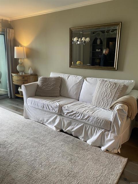 1552 Camino Del Mar, Del Mar CA: https://media.crmls.org/mediaz/d993d0ac-454a-45f6-8fe6-806f7219ad7f.jpg