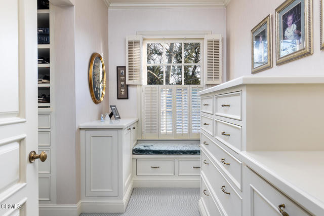 1425 Lombardy Road, Pasadena CA: https://media.crmls.org/mediaz/d99407df-bfc1-4072-8fd0-e11013517e04.jpg