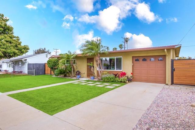 3275 Moccasin Ave, San Diego CA: https://media.crmls.org/mediaz/d9941f69-1444-4482-b5a6-eec738799cc2.jpg
